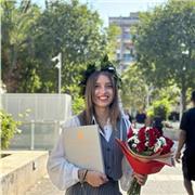 Ciao! Io sono Maria, sono laureata magistrale in lingua inglese e spagnola e sono disponibile per qualsiasi lezione in lingua!